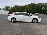 Used 2020 Toyota Corolla LE image 3