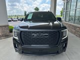 Used 2022 GMC Yukon XL Denali w/ Denali Premium Package image 3