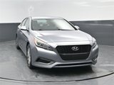 Used 2016 Hyundai Sonata SE image 2