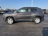 Used 2022 Jeep Compass Latitude image 2