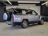Used 2023 Land Rover Defender 130 X-Dynamic SE image 6