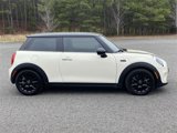 Used 2019 MINI Cooper 2-Door Hardtop image 2