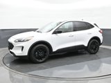 Used 2020 Ford Escape SE Sport image 4
