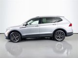 Used 2022 Volkswagen Tiguan SE image 4