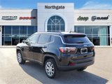 Used 2022 Jeep Compass Latitude image 3