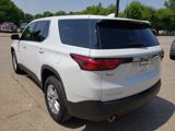 Used 2023 Chevrolet Traverse LS image 3