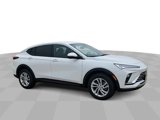 New 2025 Buick Envista Preferred image 2