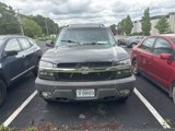 Used 2003 Chevrolet Avalanche 4x4 w/ Suspension Package, Off-Road image 2