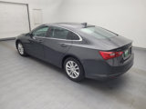 Used 2017 Chevrolet Malibu LT image 3