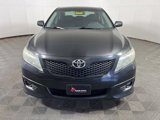 Used 2010 Toyota Camry SE image 2