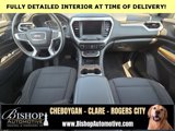 Used 2023 GMC Acadia SLE image 4