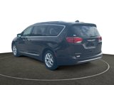 Used 2018 Chrysler Pacifica Touring-L w/ Advanced Safetytec Group image 3