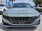 Used 2023 Hyundai Elantra Limited image 2