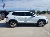 Used 2022 Volkswagen Taos SE image 5