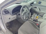 Used 2010 Toyota Camry LE image 5