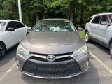 Used 2016 Toyota Camry SE image 2