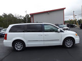 Used 2016 Chrysler Town & Country Touring image 5