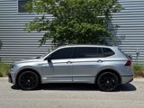 Used 2020 Volkswagen Tiguan SE R-Line image 4
