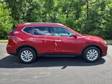 Used 2018 Nissan Rogue SV image 2