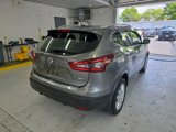Used 2021 Nissan Rogue Sport SV image 5