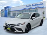 Used 2022 Toyota Camry XSE image 2