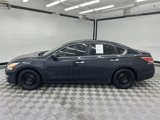 Used 2015 Nissan Altima 2.5 S w/ Power Driver Seat Package image 2