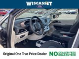 Used 2023 Chrysler Voyager LX image 4
