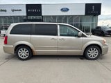 Used 2013 Chrysler Town & Country Touring image 2