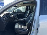 Used 2017 Volvo XC90 T6 Momentum w/ Vision Package image 5