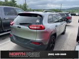 Used 2017 Jeep Cherokee Sport image 3