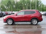 Used 2018 Nissan Rogue SV image 4