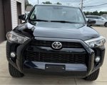 Used 2018 Toyota 4Runner 4WD image 2