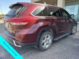 Used 2017 Toyota Highlander Limited image 3