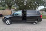 Used 2016 Dodge Grand Caravan SXT image 3