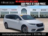 Used 2022 Chrysler Pacifica Touring-L image 1