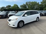 Used 2015 Toyota Sienna LE image 4