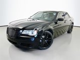 Used 2013 Chrysler 300 image 3