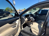 Used 2017 Nissan Rogue S image 4