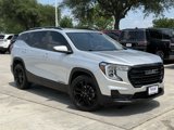 Used 2022 GMC Terrain SLE w/ Driver Convenience Package image 2