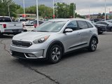 Used 2018 Kia Niro EX image 3