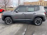 Used 2017 Jeep Renegade Trailhawk w/ Premium Trailhawk Package image 5
