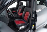 Certified 2022 Porsche Macan image 5