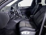Certified 2022 Porsche Macan image 5
