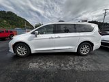 Used 2020 Chrysler Pacifica Touring-L image 4