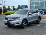 Used 2021 Volkswagen Tiguan SE image 2