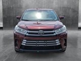 Used 2018 Toyota Highlander LE image 2