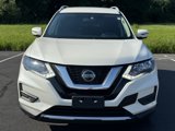 Used 2018 Nissan Rogue SV image 3