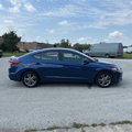 Used 2017 Hyundai Elantra SE image 4