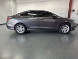 Used 2015 Chrysler 200 Limited w/ Convenience Group image 3