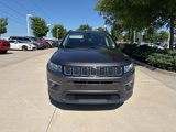 Used 2018 Jeep Compass Latitude image 2